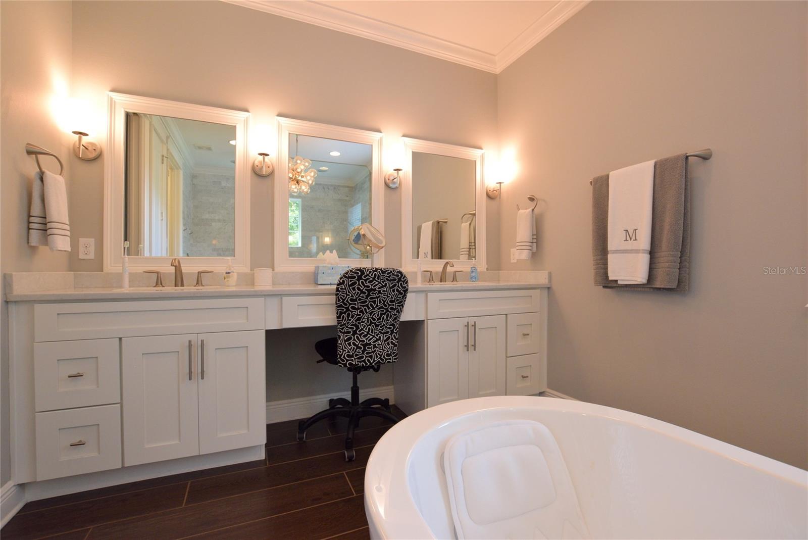 ACREAGE & UNREC - Residential Lease