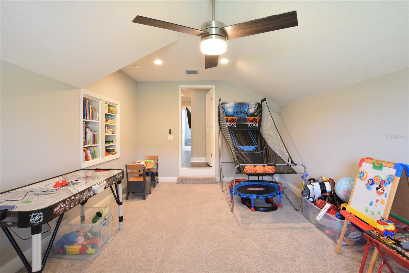 ACREAGE & UNREC - Residential Lease