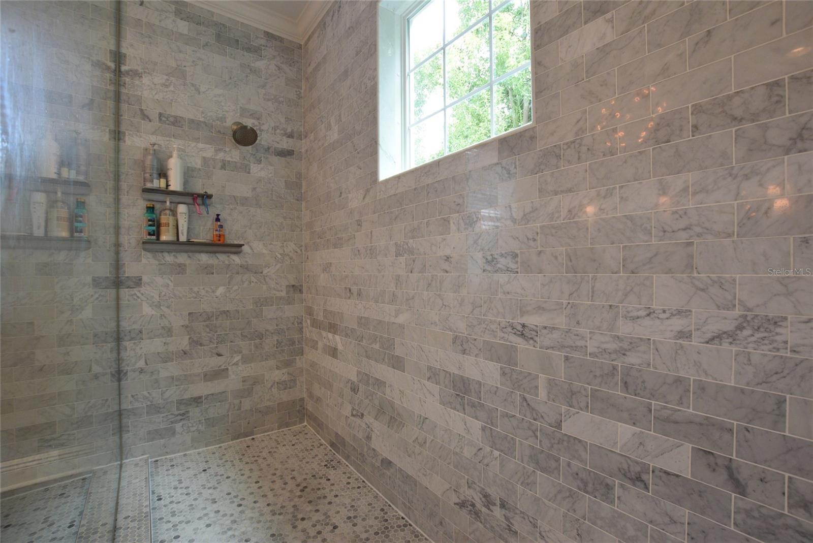 ACREAGE & UNREC - Residential Lease