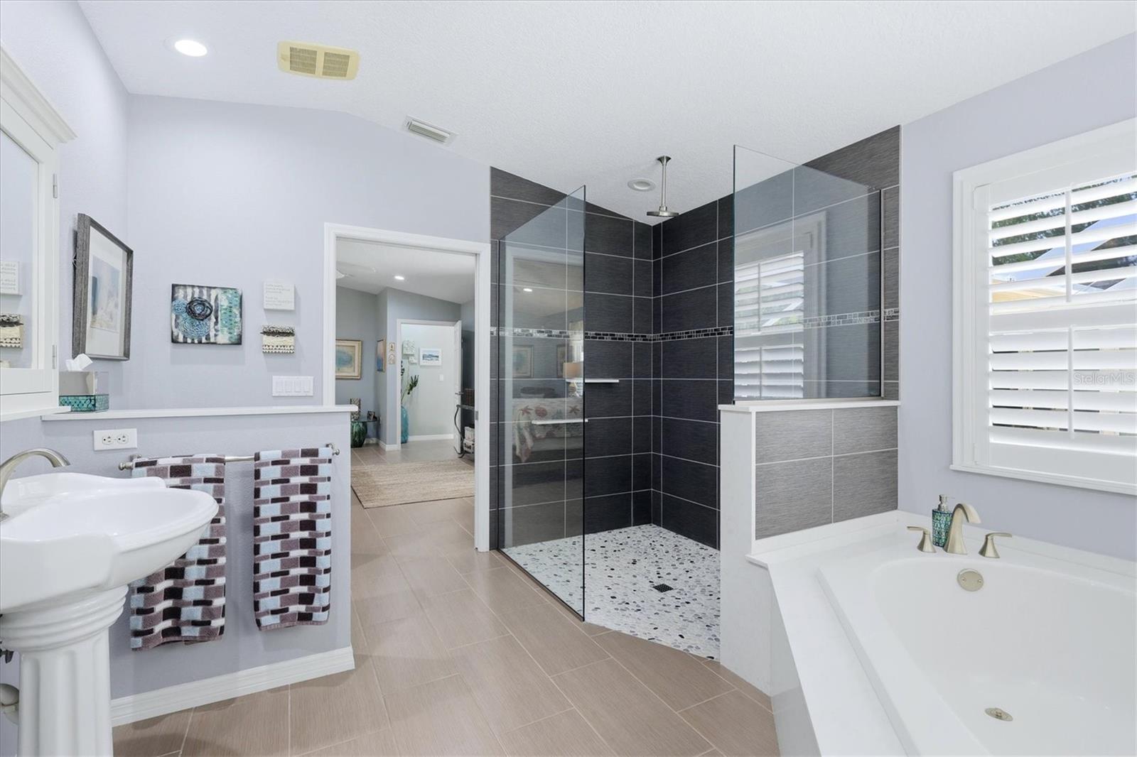 FLOYD & CAMERON SUB - Residential