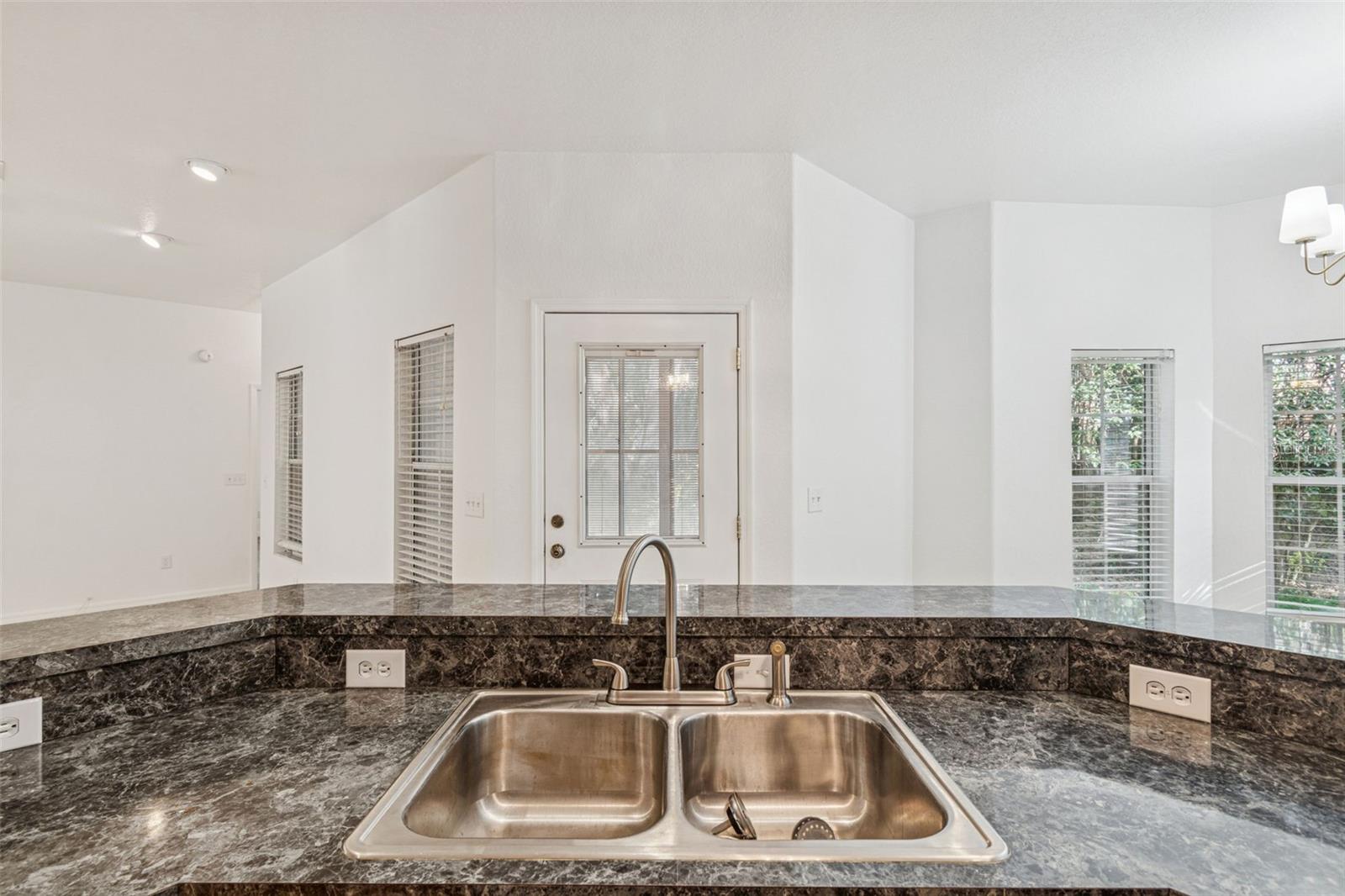 MASARYKTOWN - Residential