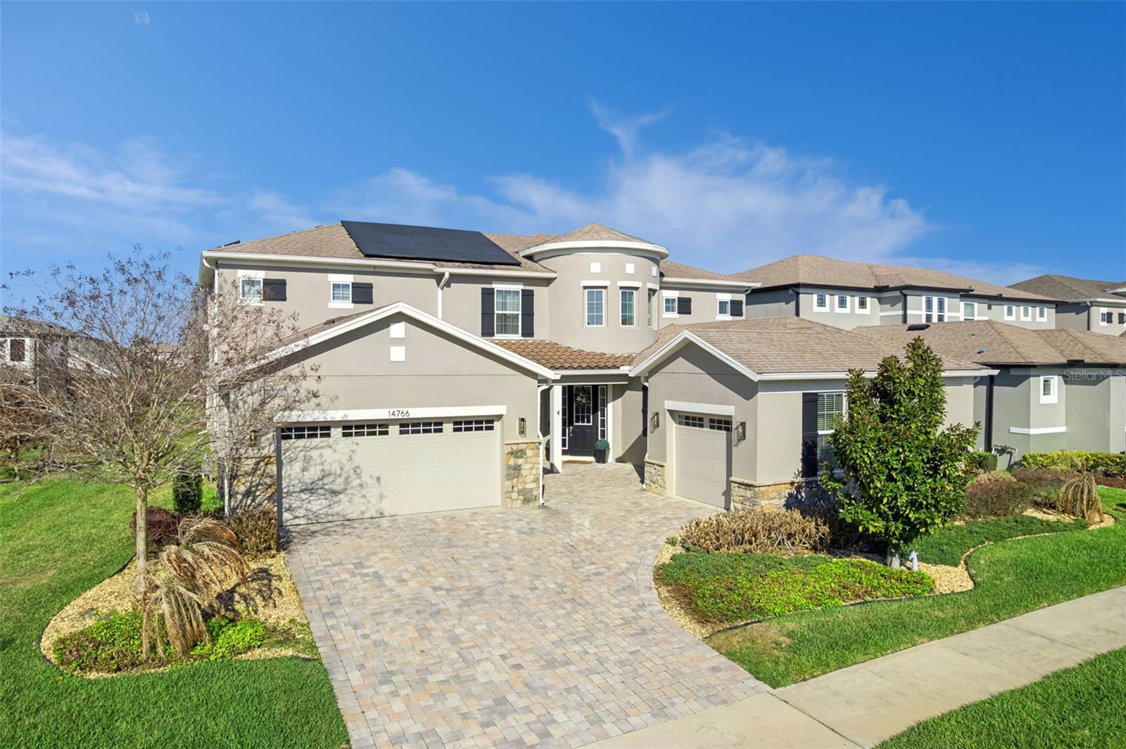 OXFORD CHASE - Residential