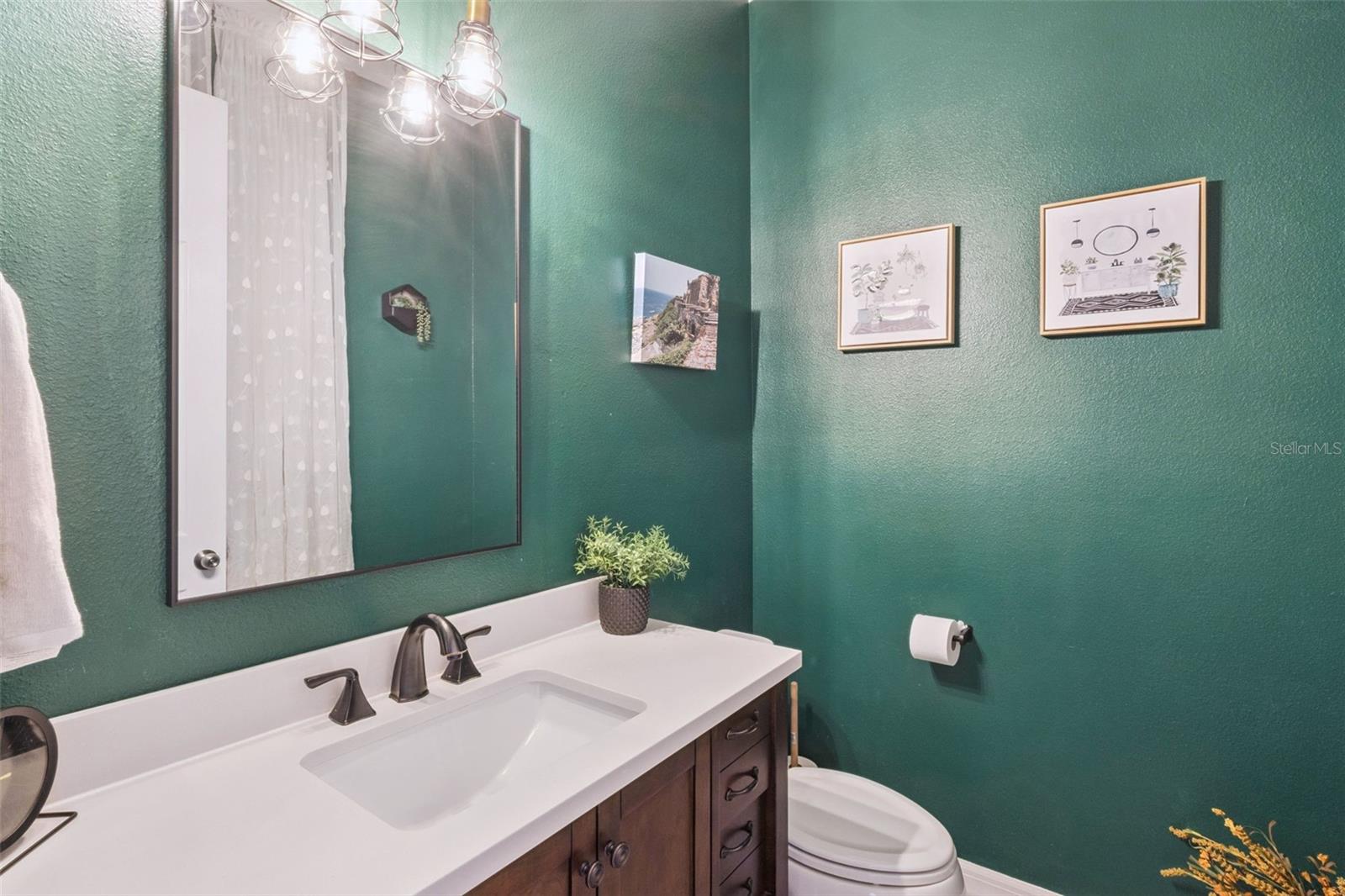 OXFORD CHASE - Residential