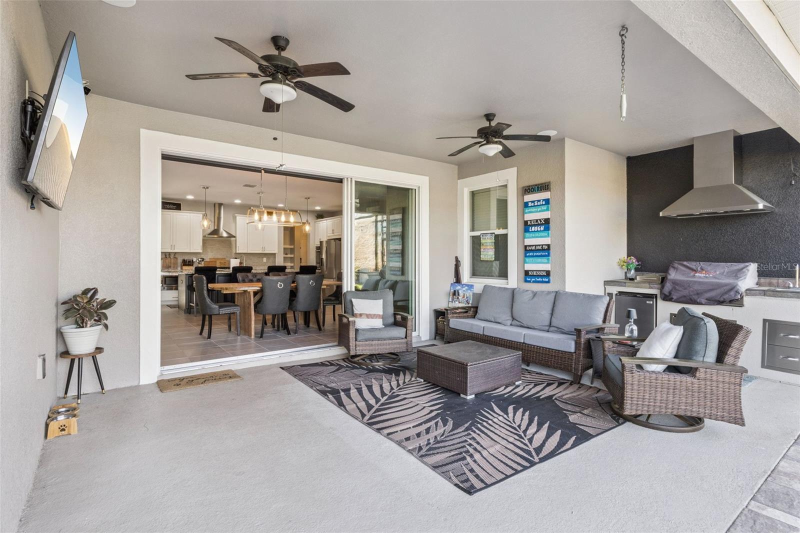 OXFORD CHASE - Residential