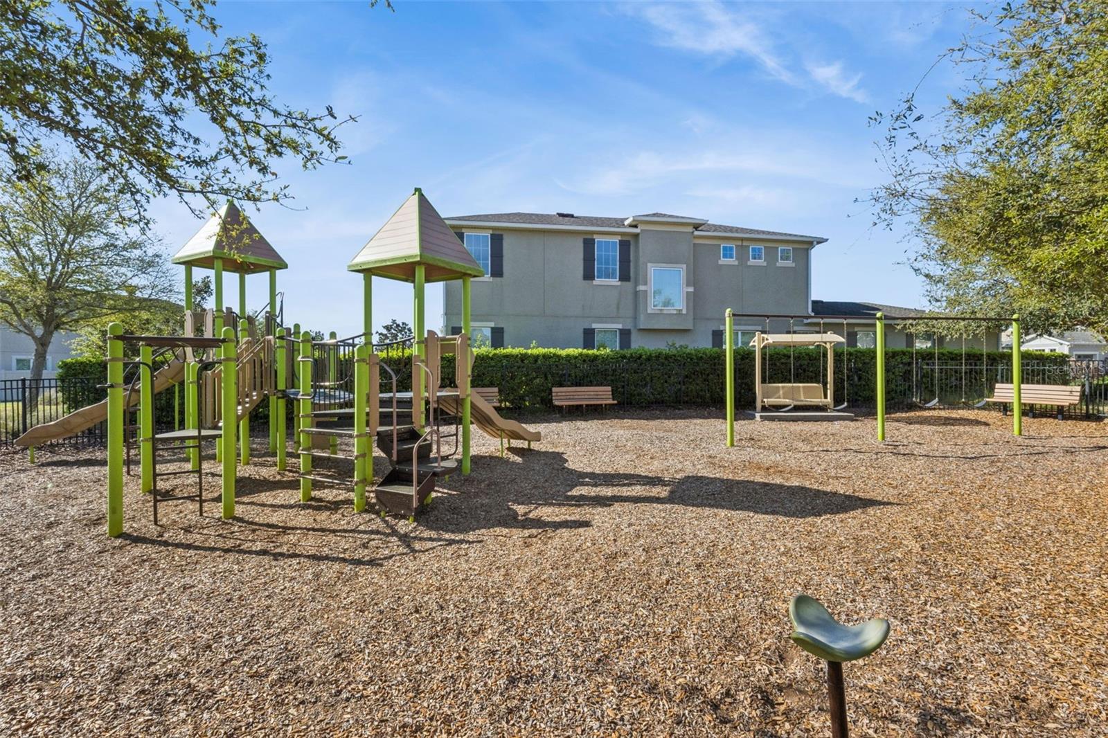 OXFORD CHASE - Residential