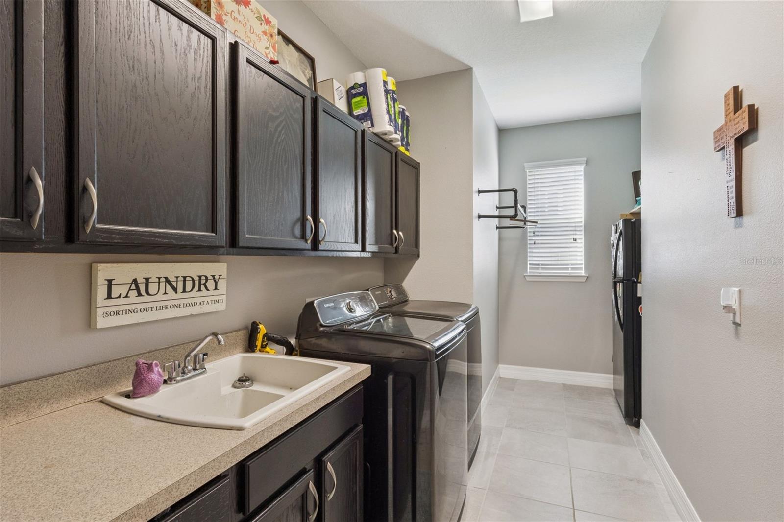 OXFORD CHASE - Residential