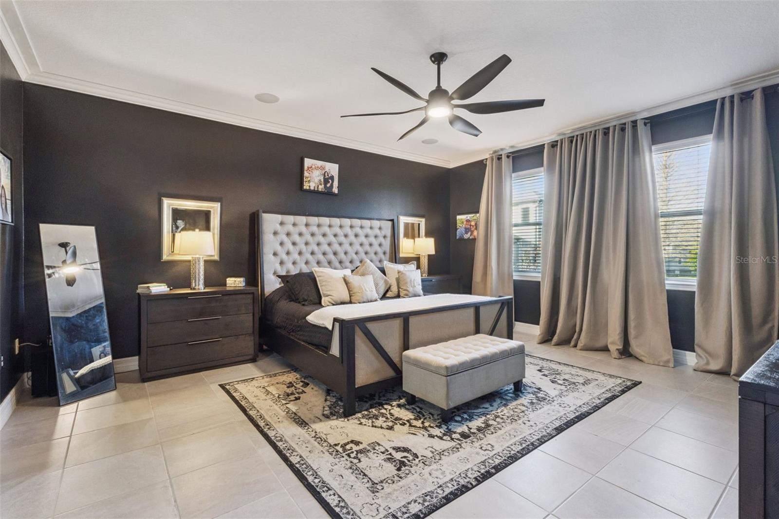 OXFORD CHASE - Residential