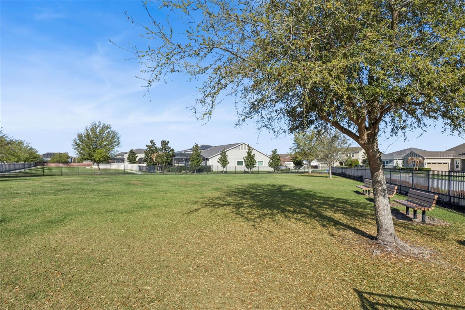 OXFORD CHASE - Residential