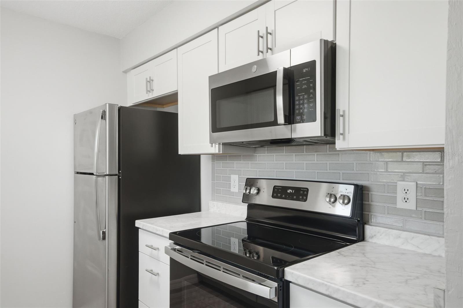 COLONY VILLAS CONDO PER - Residential