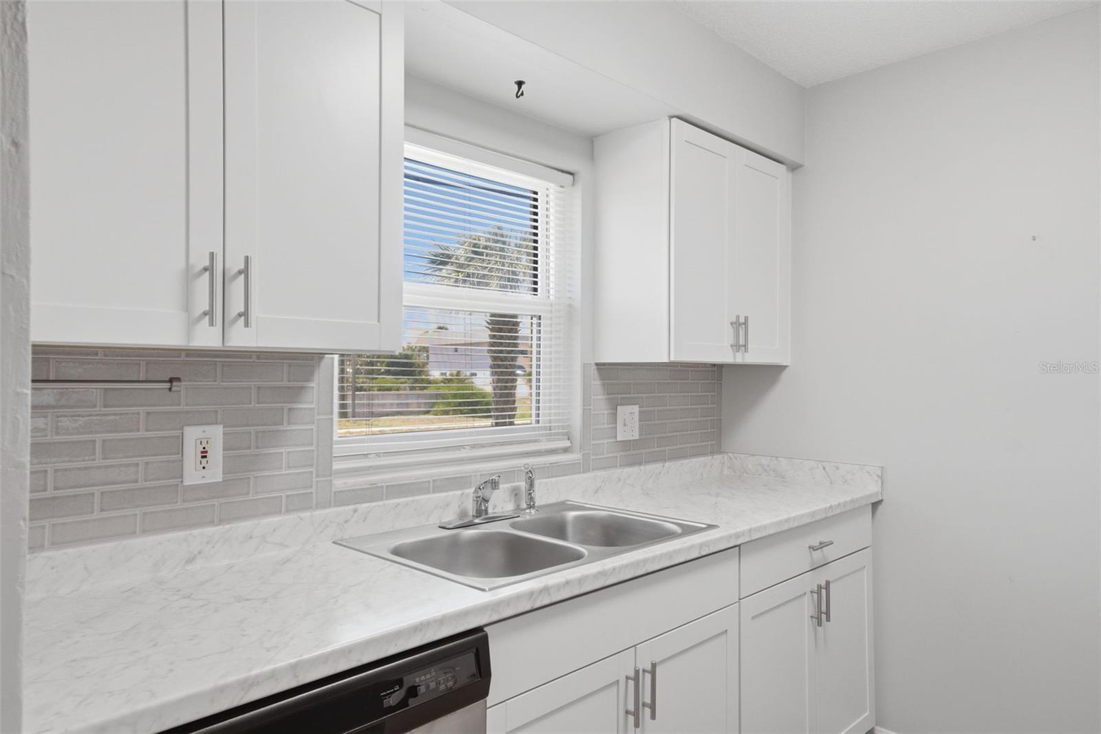 COLONY VILLAS CONDO PER - Residential