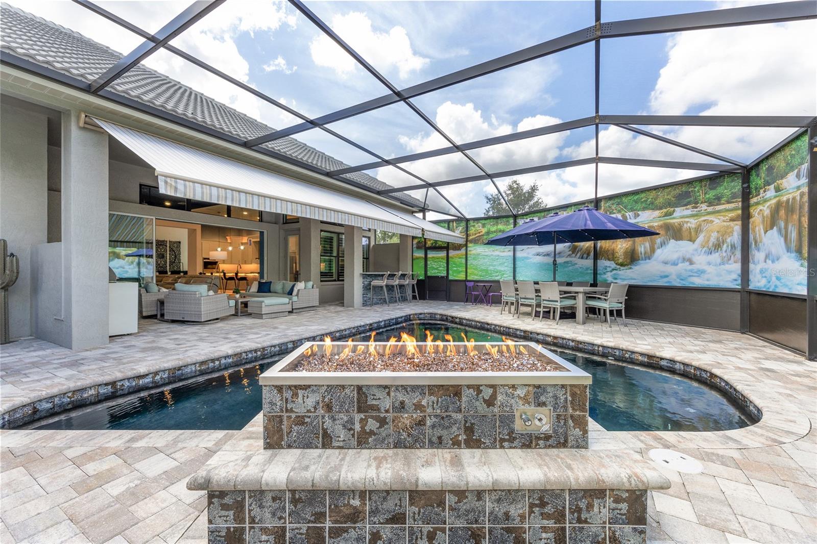 HALLS RESERVE - Residential