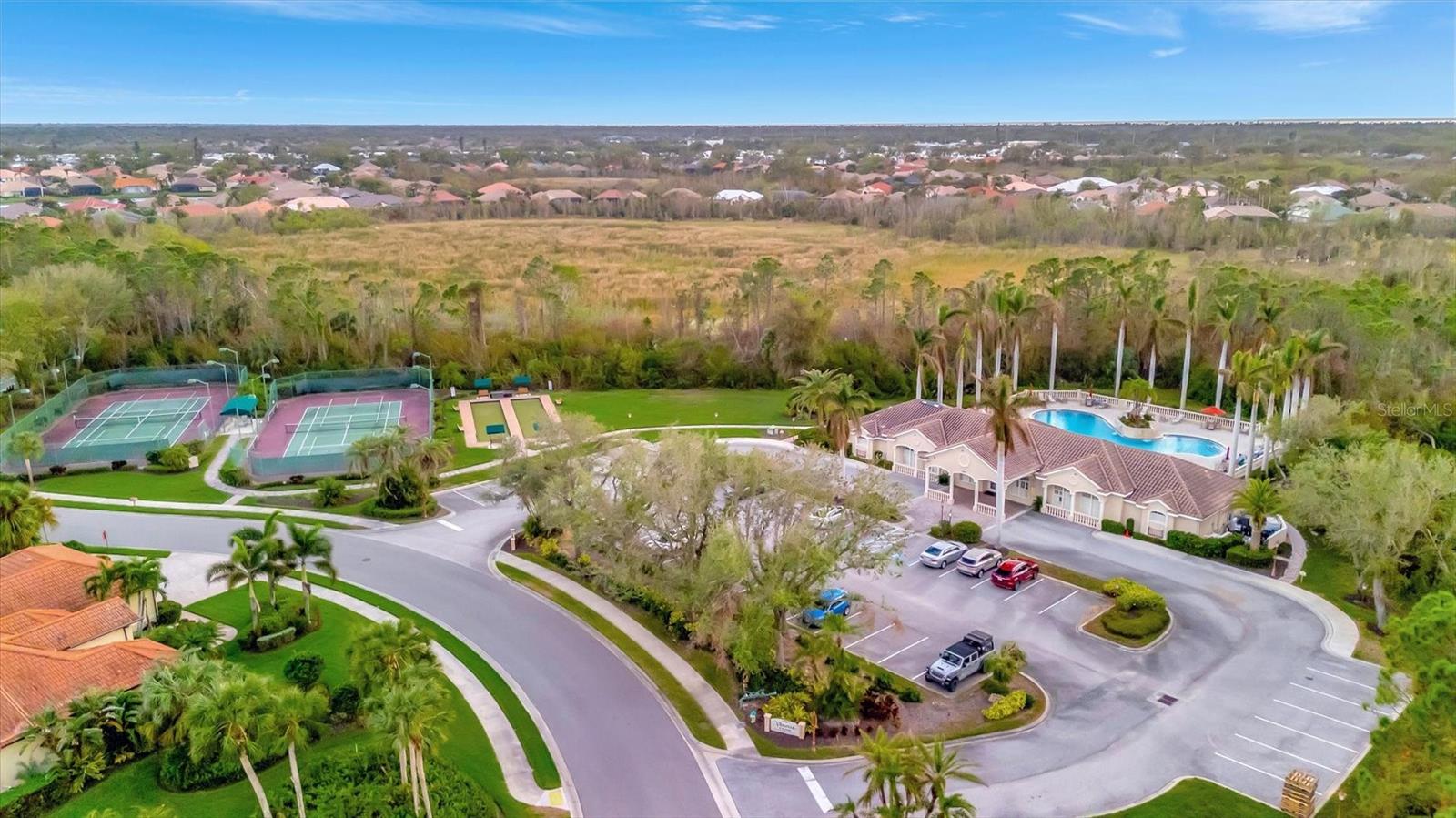 VENETIA PH 5 - Residential