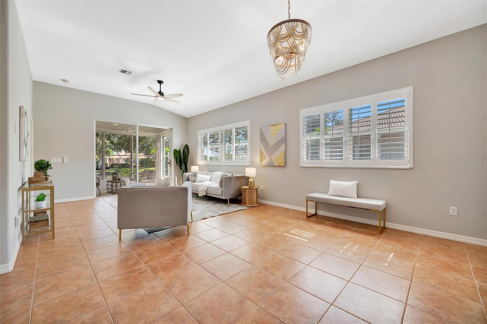 VENETIA PH 5 - Residential