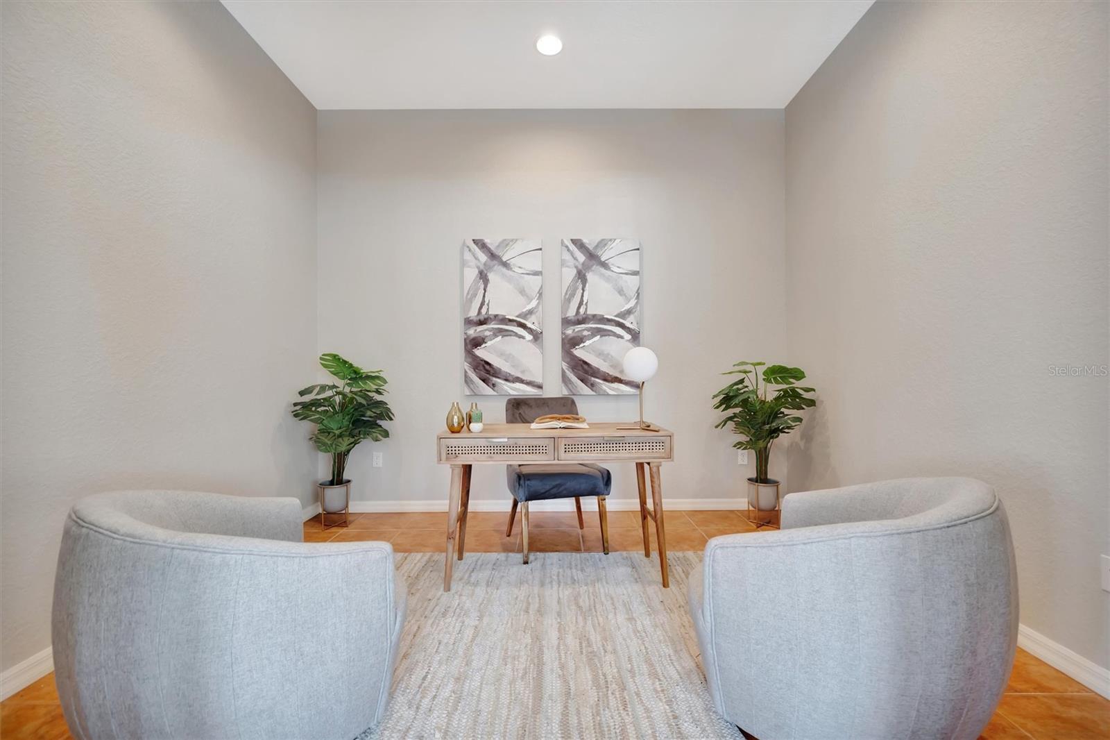 VENETIA PH 5 - Residential