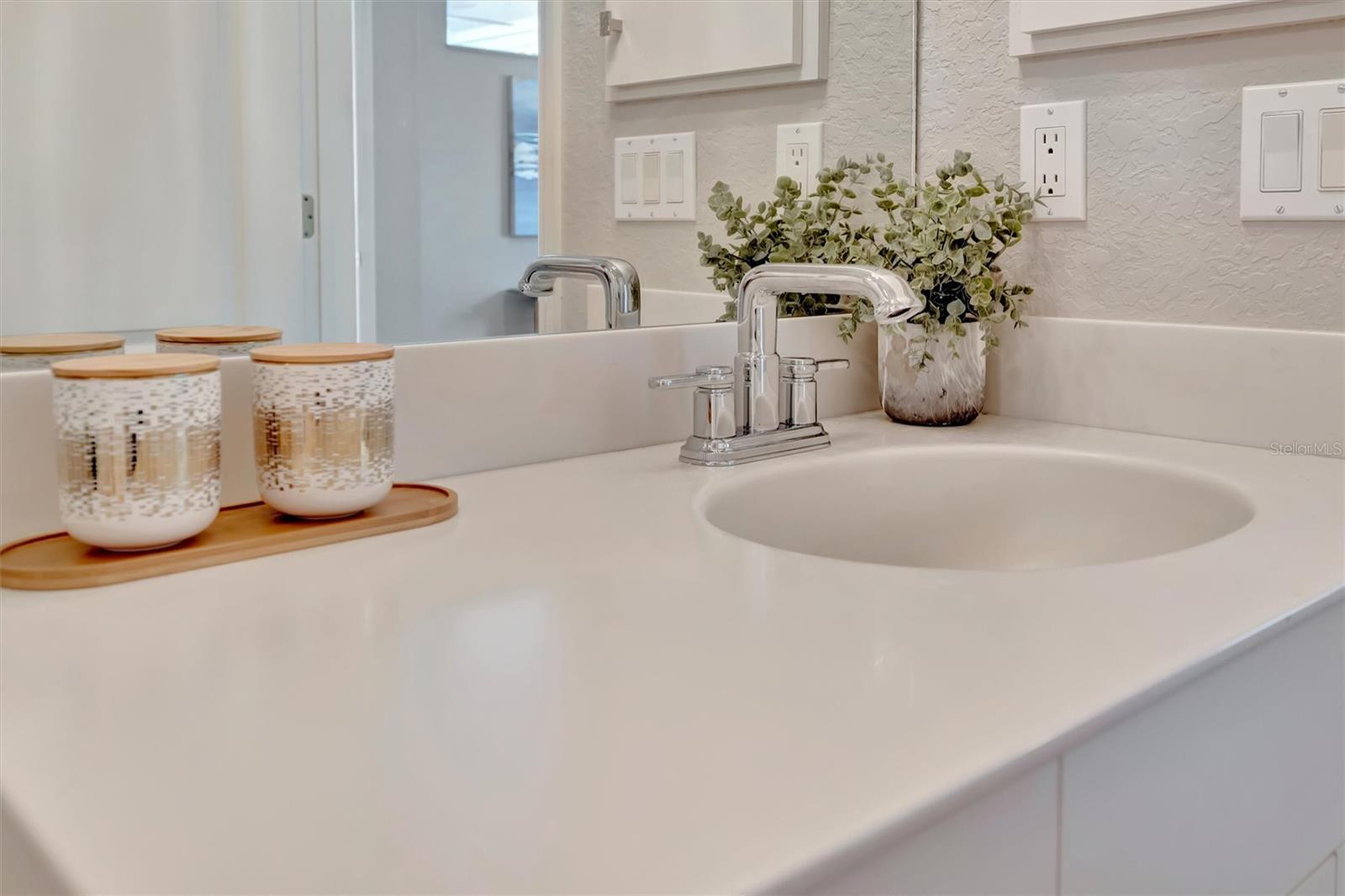 VENETIA PH 5 - Residential