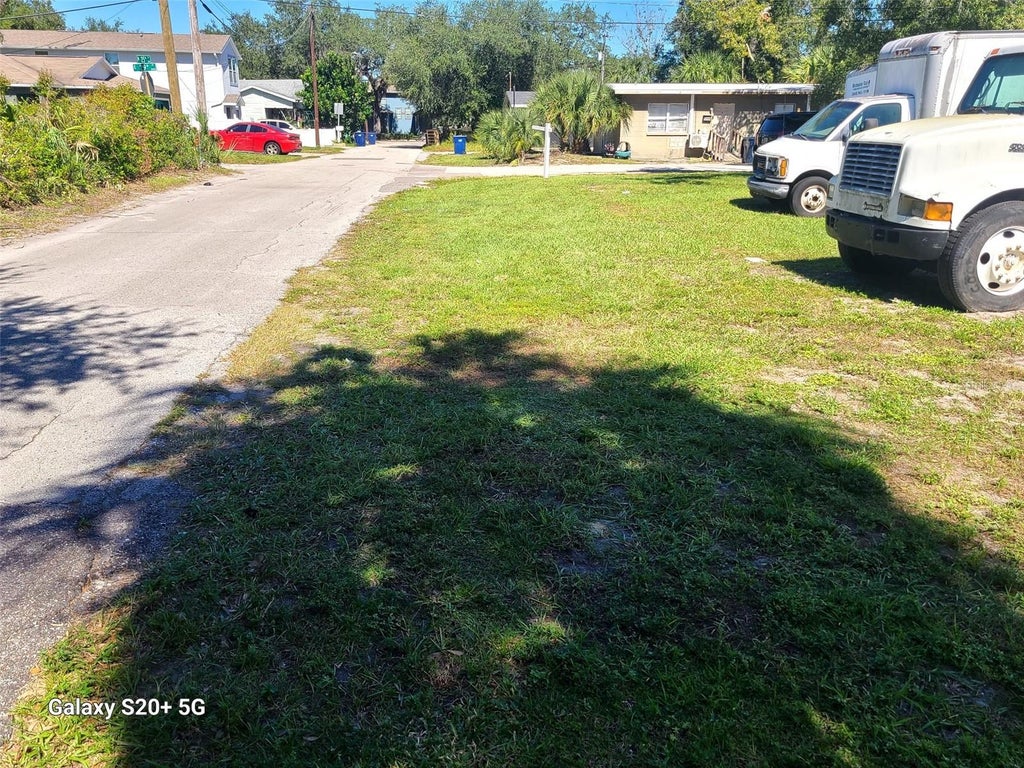 Photo of 2505 E 29th Avenue, Tampa, FL 33605 (MLS # TB8559863)