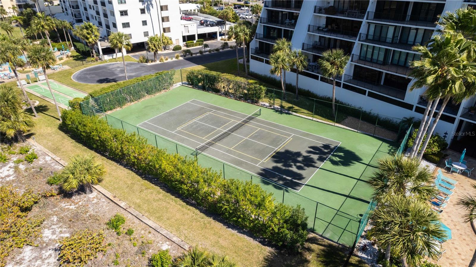 LANDMARK TOWERS 2 - Residential Lease