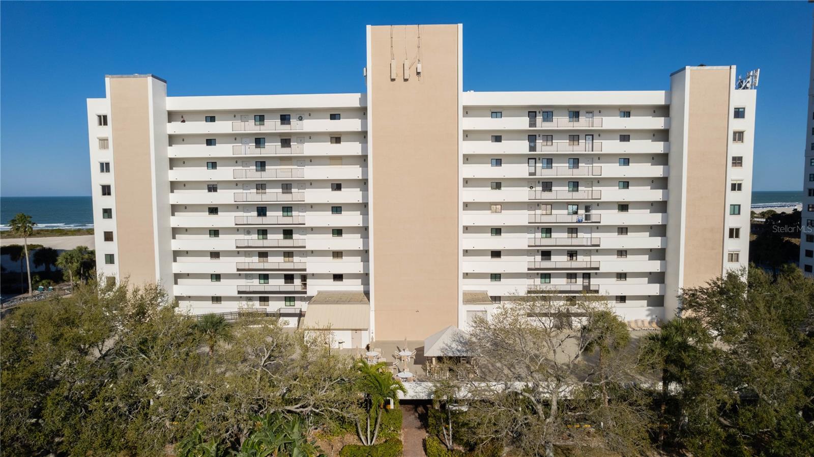 LANDMARK TOWERS 2 - Residential Lease