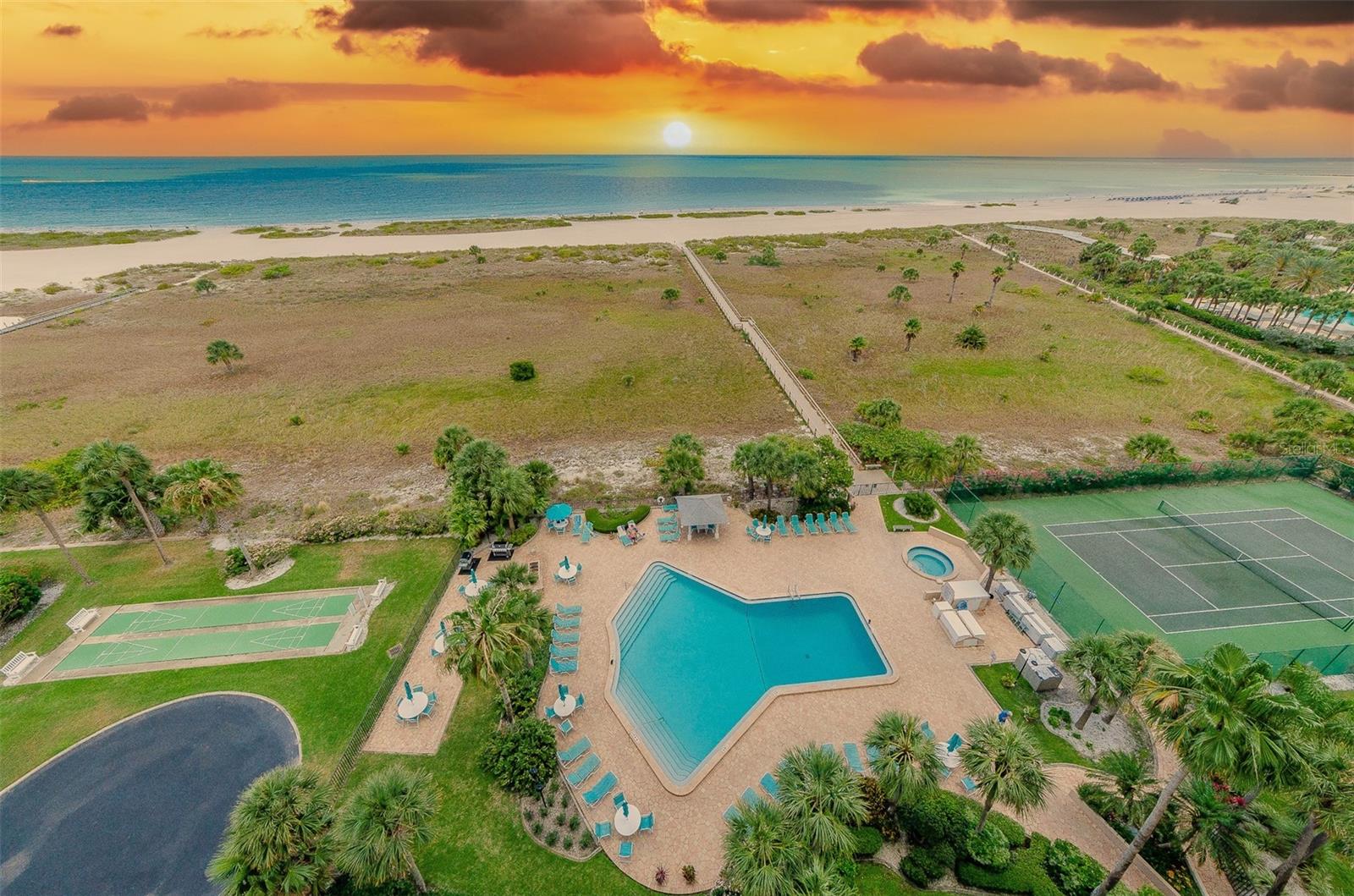 LANDMARK TOWERS 2 - Residential Lease