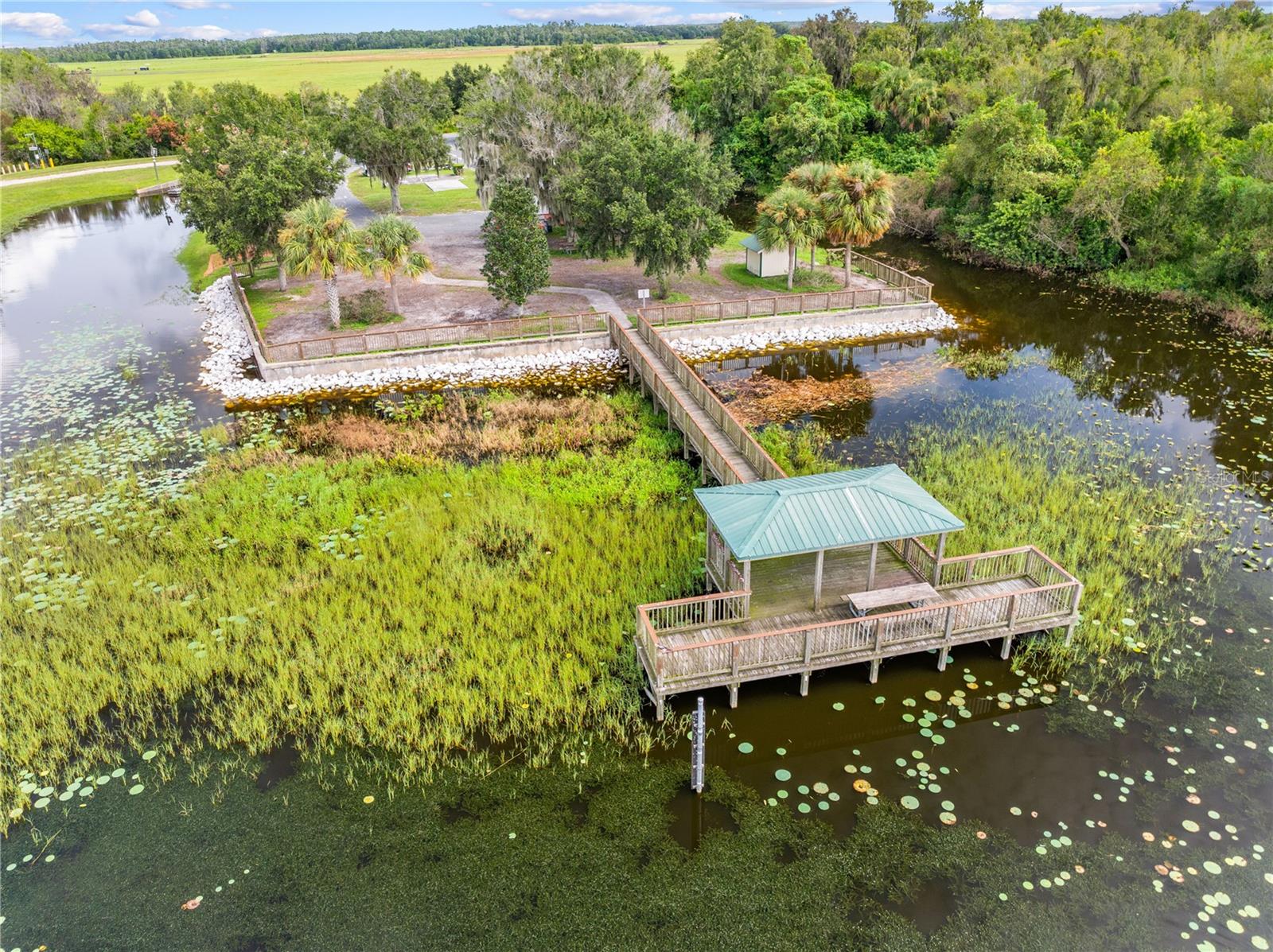 LAKE MARIAN SHORES - Residential