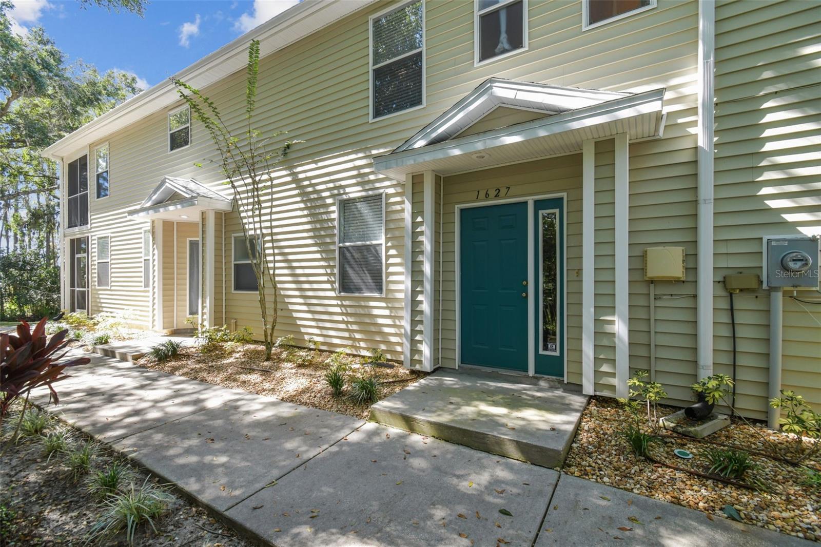 1627 HAMMOCKS AVENUE