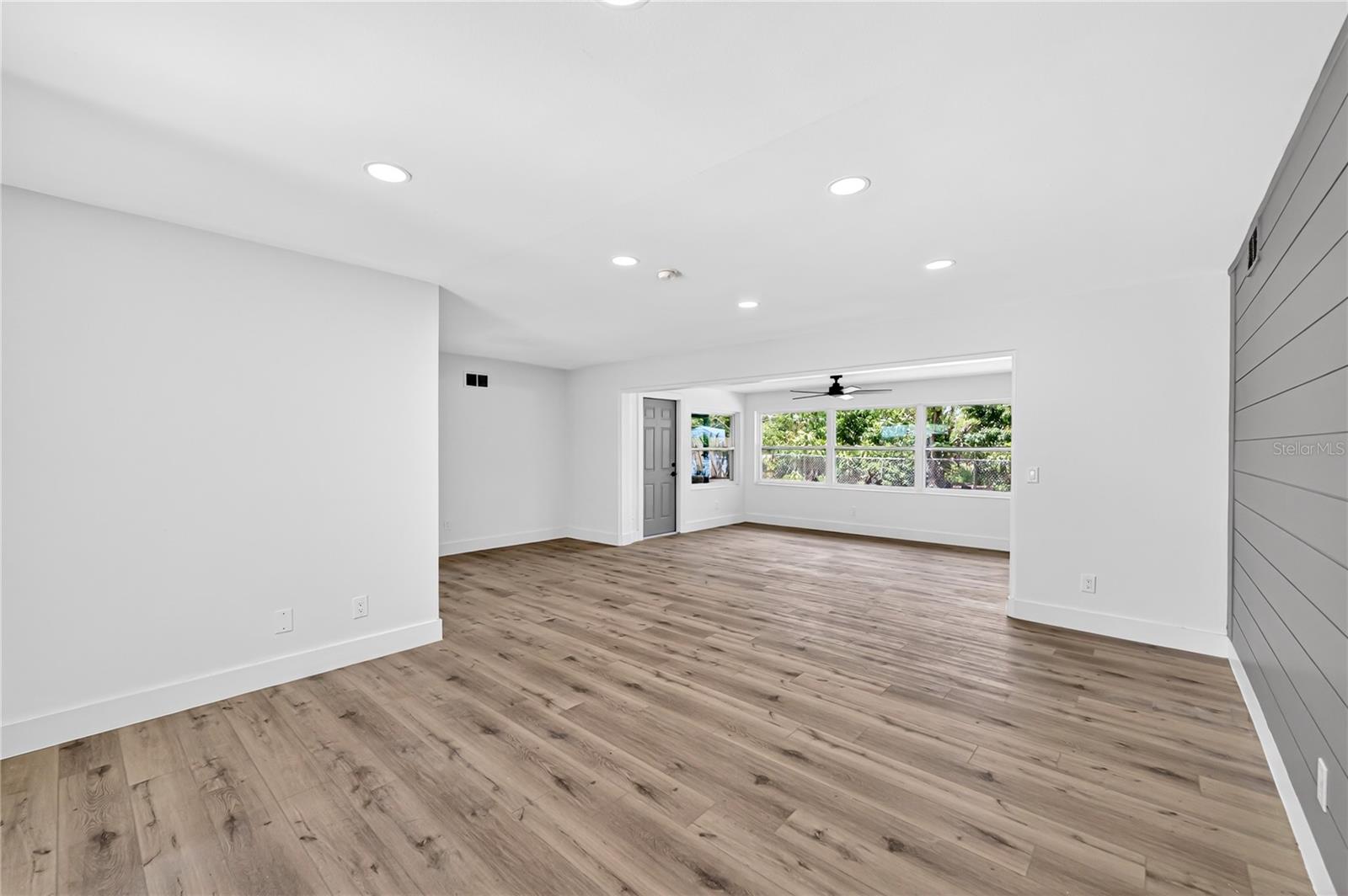 2141 INDIAN AVENUE S