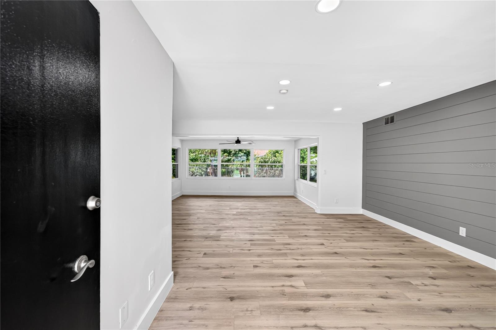 2141 INDIAN AVENUE S