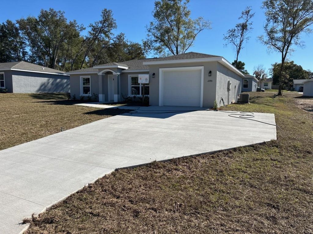 Photo of 2290 W Menores Drive, Citrus Springs, FL 34434 (MLS # G5105451)