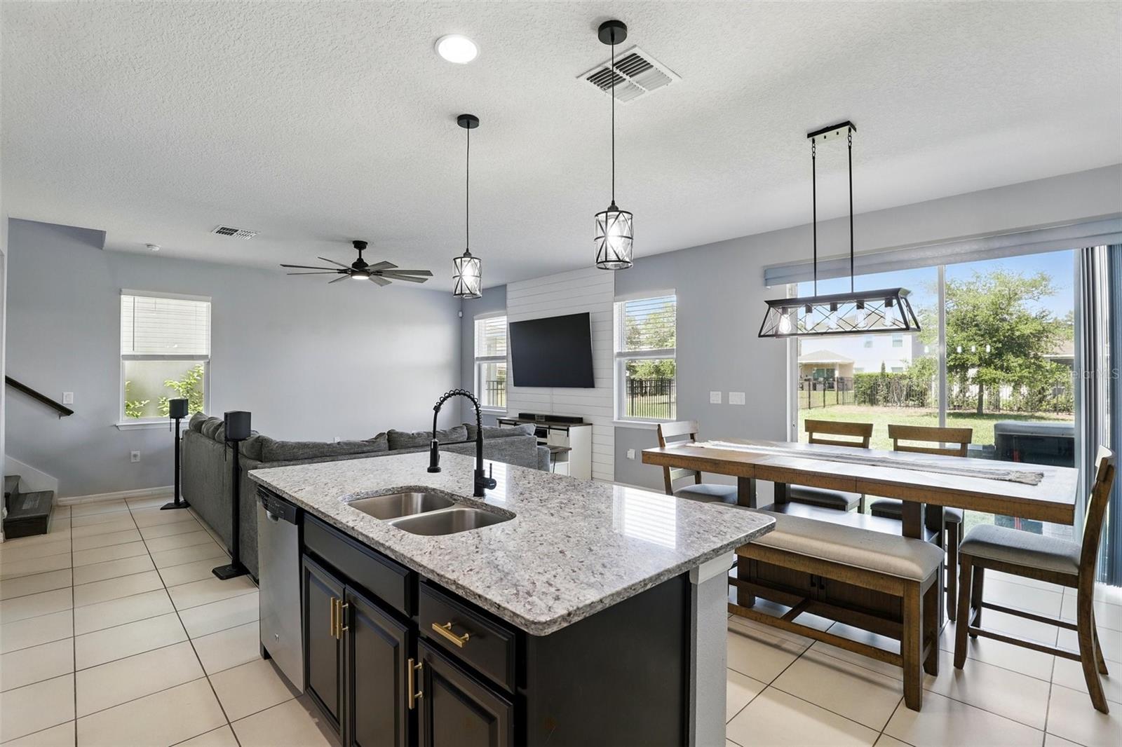 VICTORIA TRLS NORTHWEST 7 PH 2 - Residential