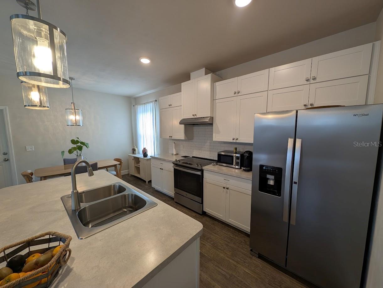 COUNTRYWAY OF NEWBERRY PH II - Residential Lease