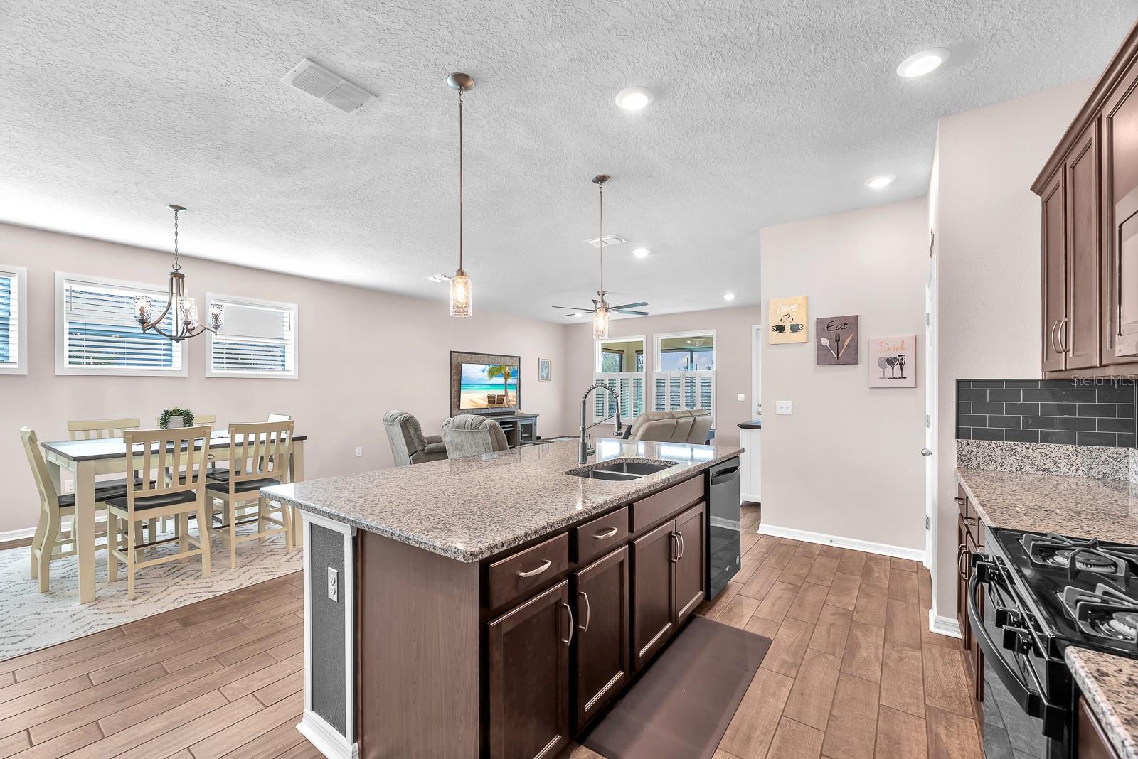 FISHHAWK RANCH WEST PH 3B - Residential