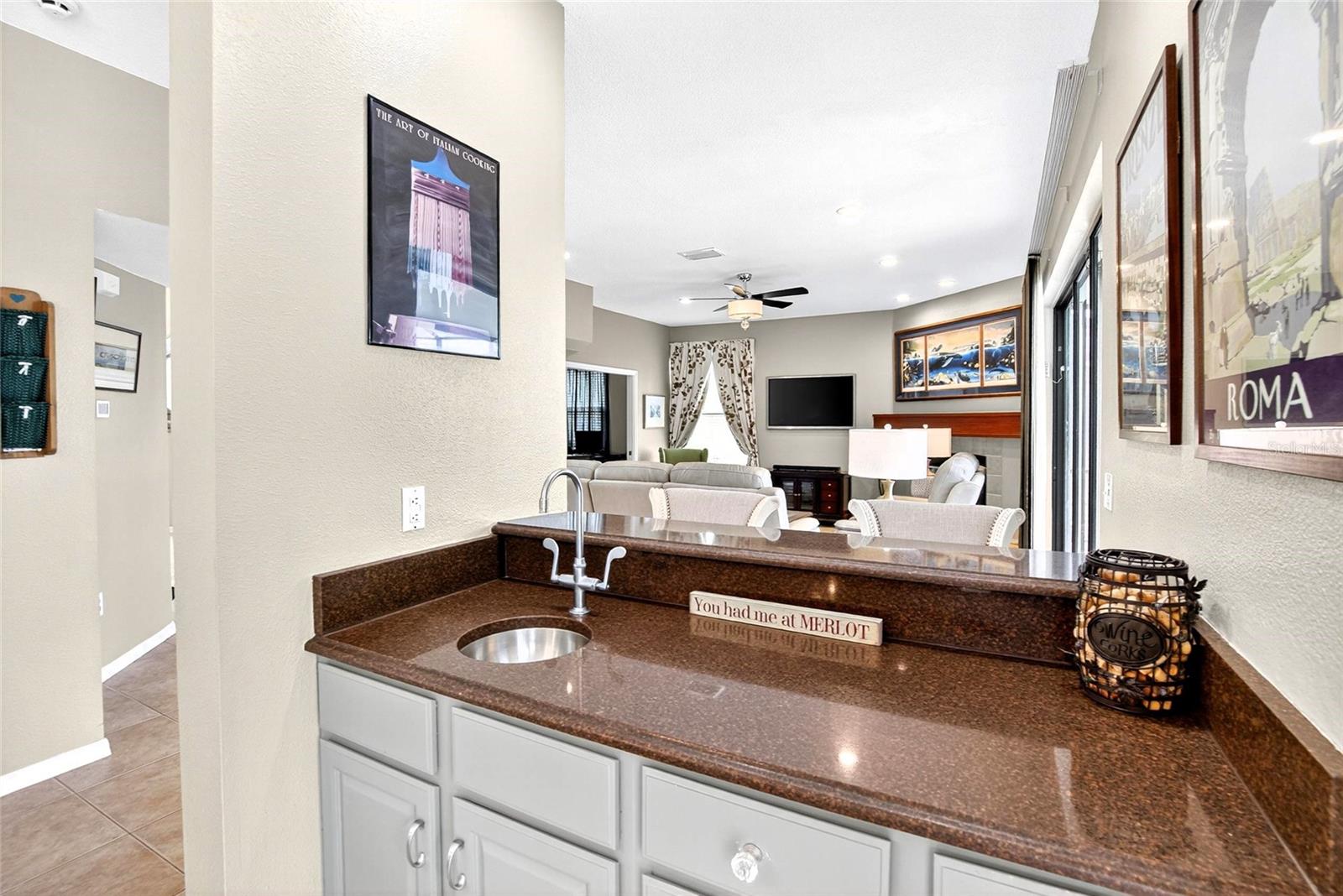CLUBHOUSE ESTATES AT SUMMERFIE - Residential