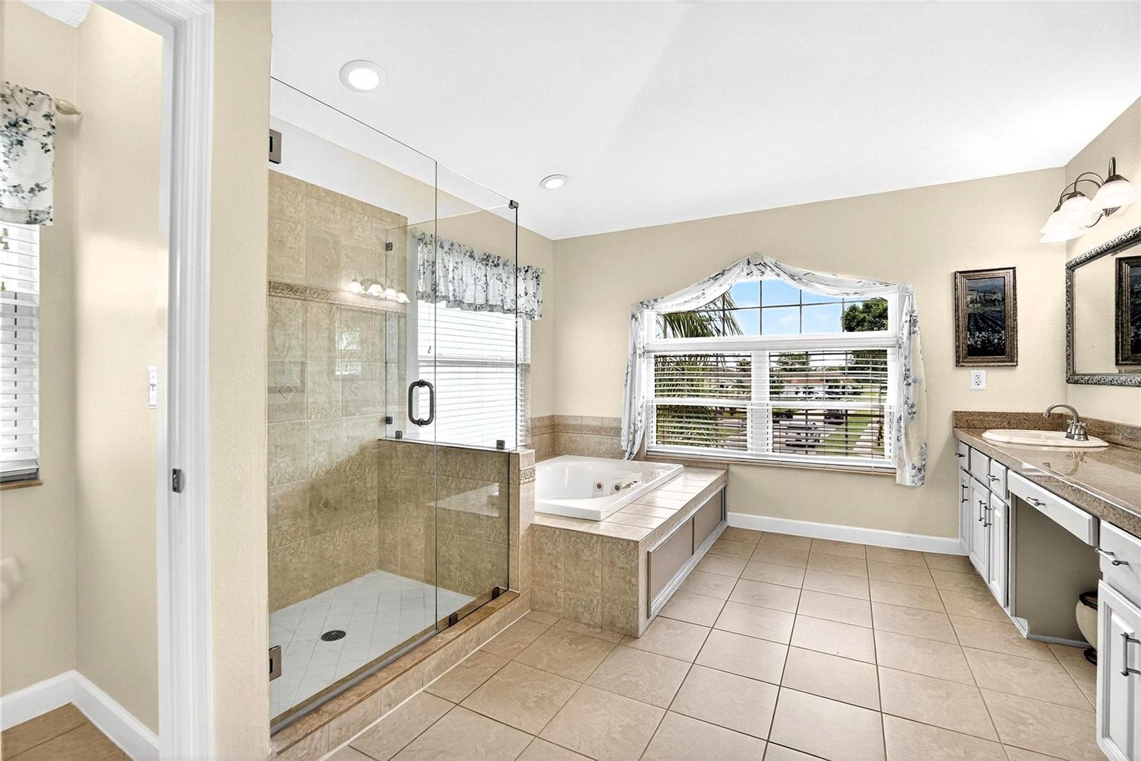 CLUBHOUSE ESTATES AT SUMMERFIE - Residential