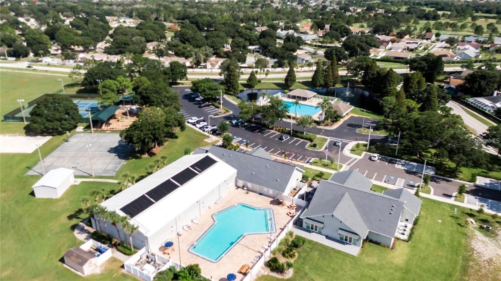 CLUBHOUSE ESTATES AT SUMMERFIE - Residential