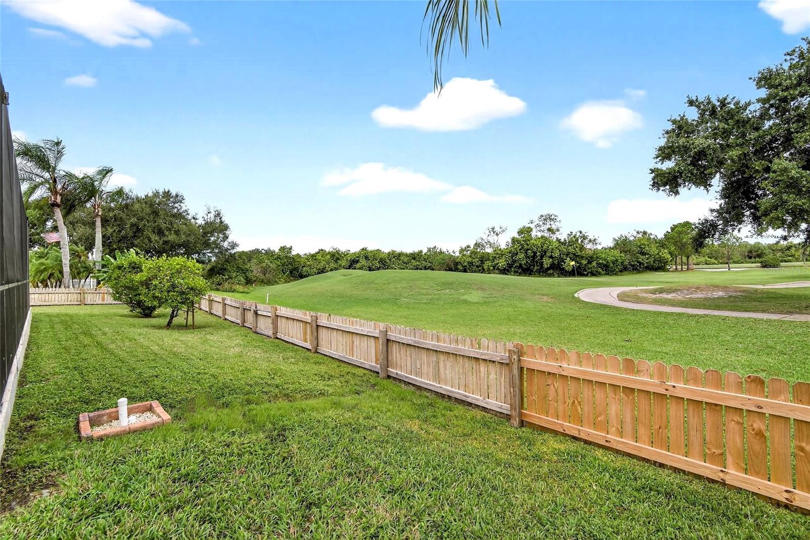 CLUBHOUSE ESTATES AT SUMMERFIE - Residential