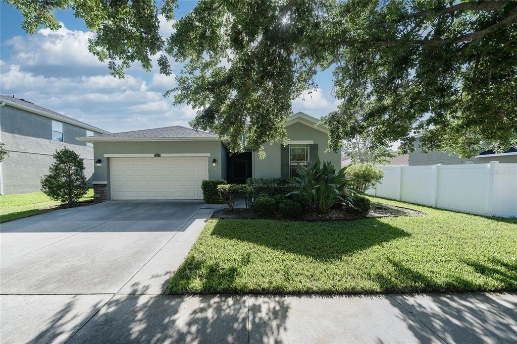 Photo of 12205 Fairlawn Drive, Riverview, FL 33579 (MLS # TB8496658)