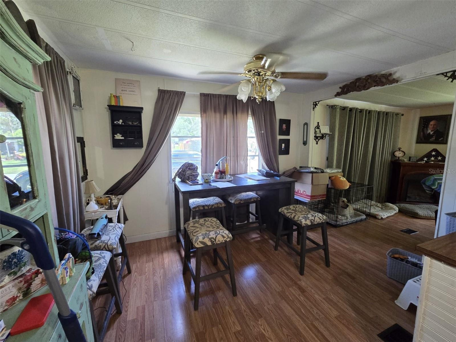4131 WOODLAND CIRCLE
