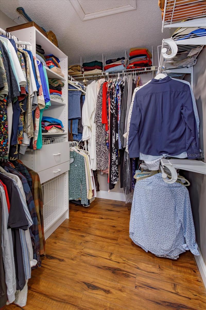 SILVER WOODS PH 01 - Residential