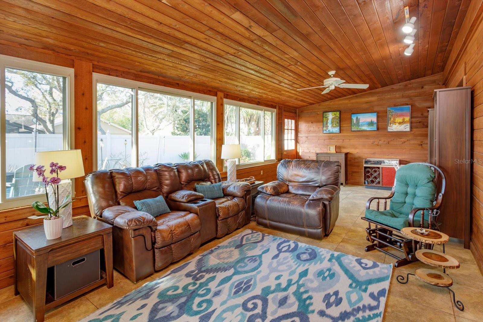 SILVER WOODS PH 01 - Residential