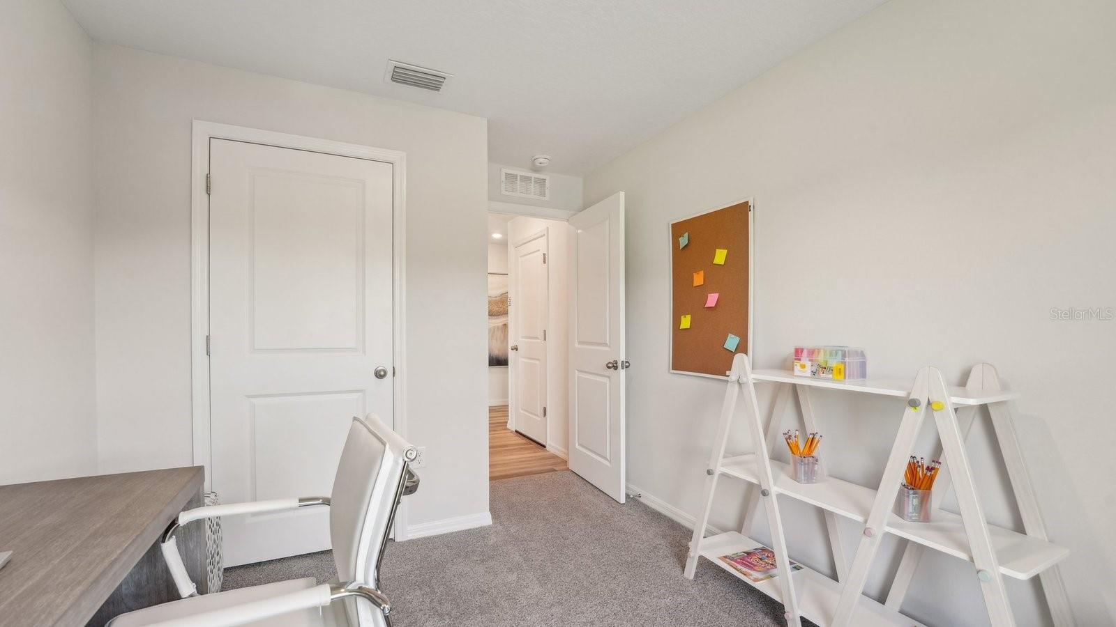 HOLLOWAY LANDING - Residential