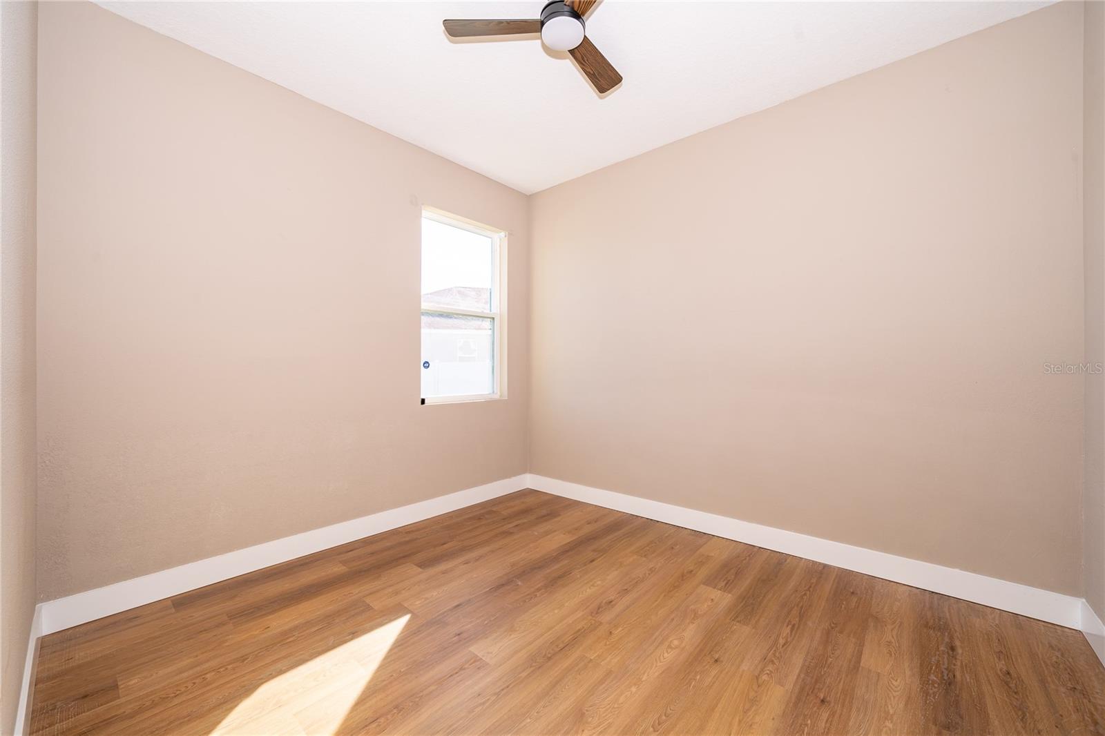 EAGLE LAKE PH 4B - Residential Lease