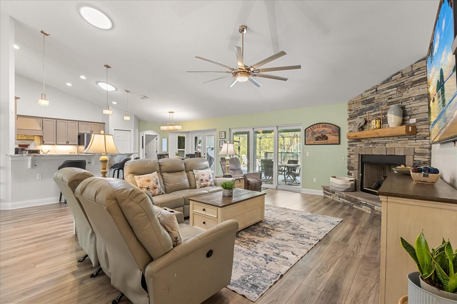 KINGSLAND COUNTRY ESTATE - Residential