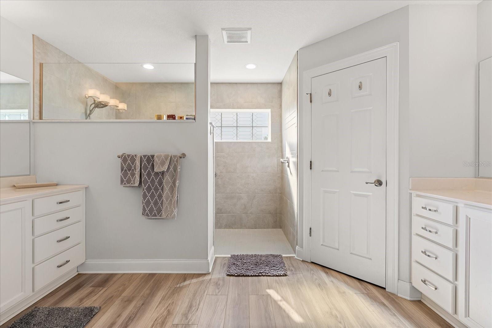 KINGSLAND COUNTRY ESTATE - Residential