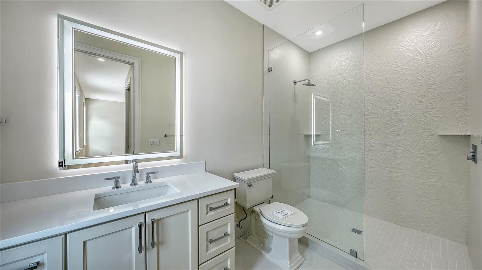 SIESTA BEACH - Residential