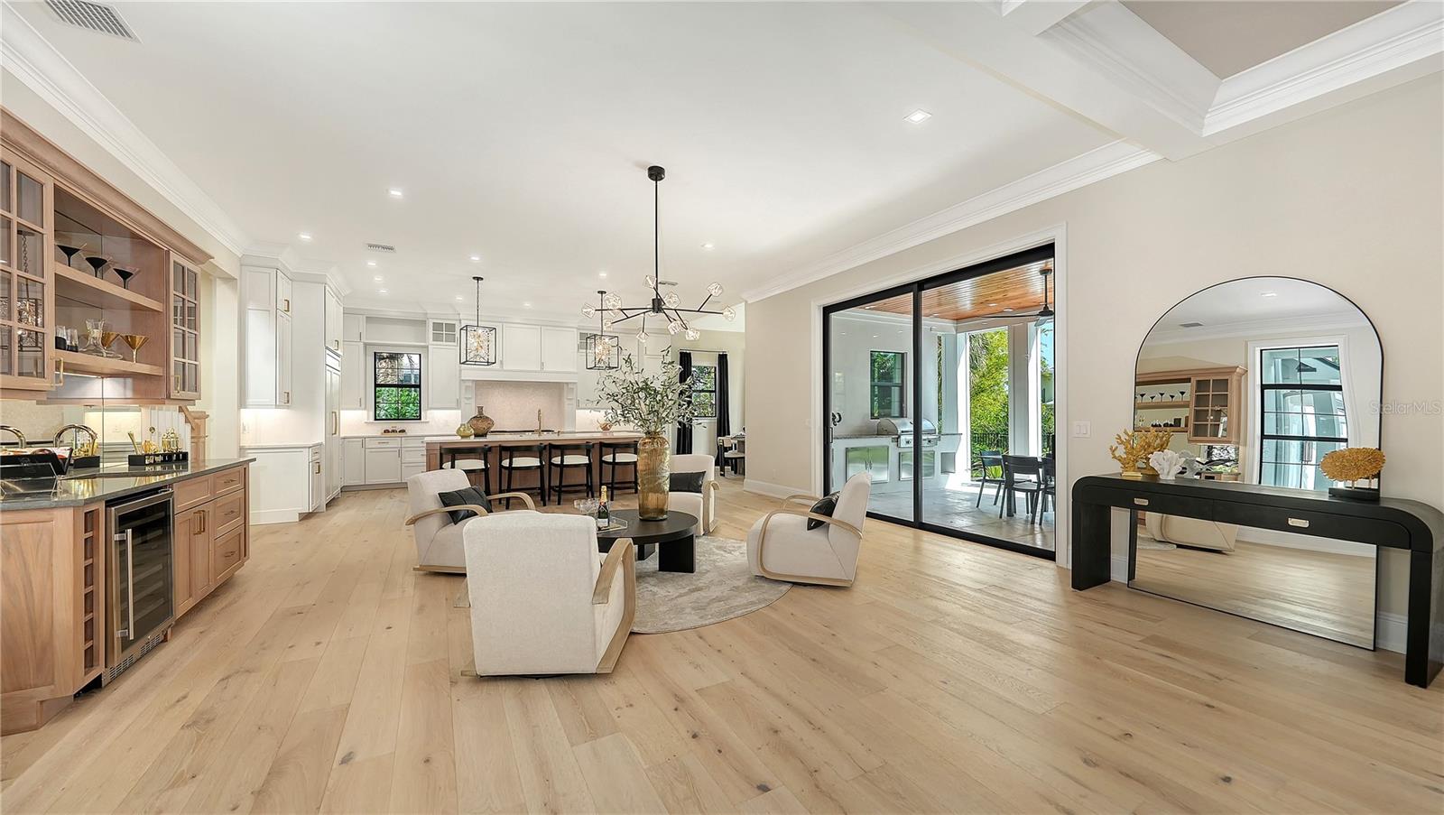 SIESTA BEACH - Residential