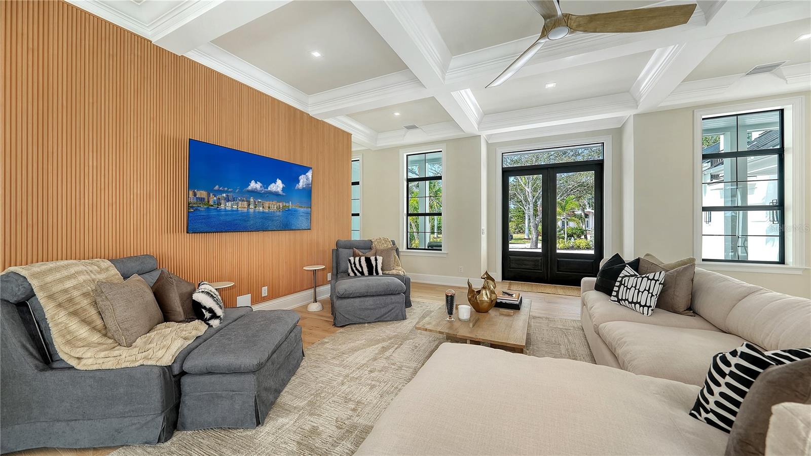 SIESTA BEACH - Residential