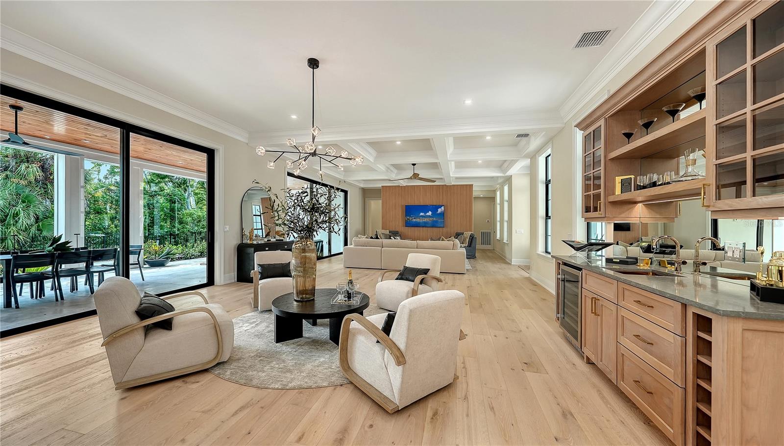 SIESTA BEACH - Residential