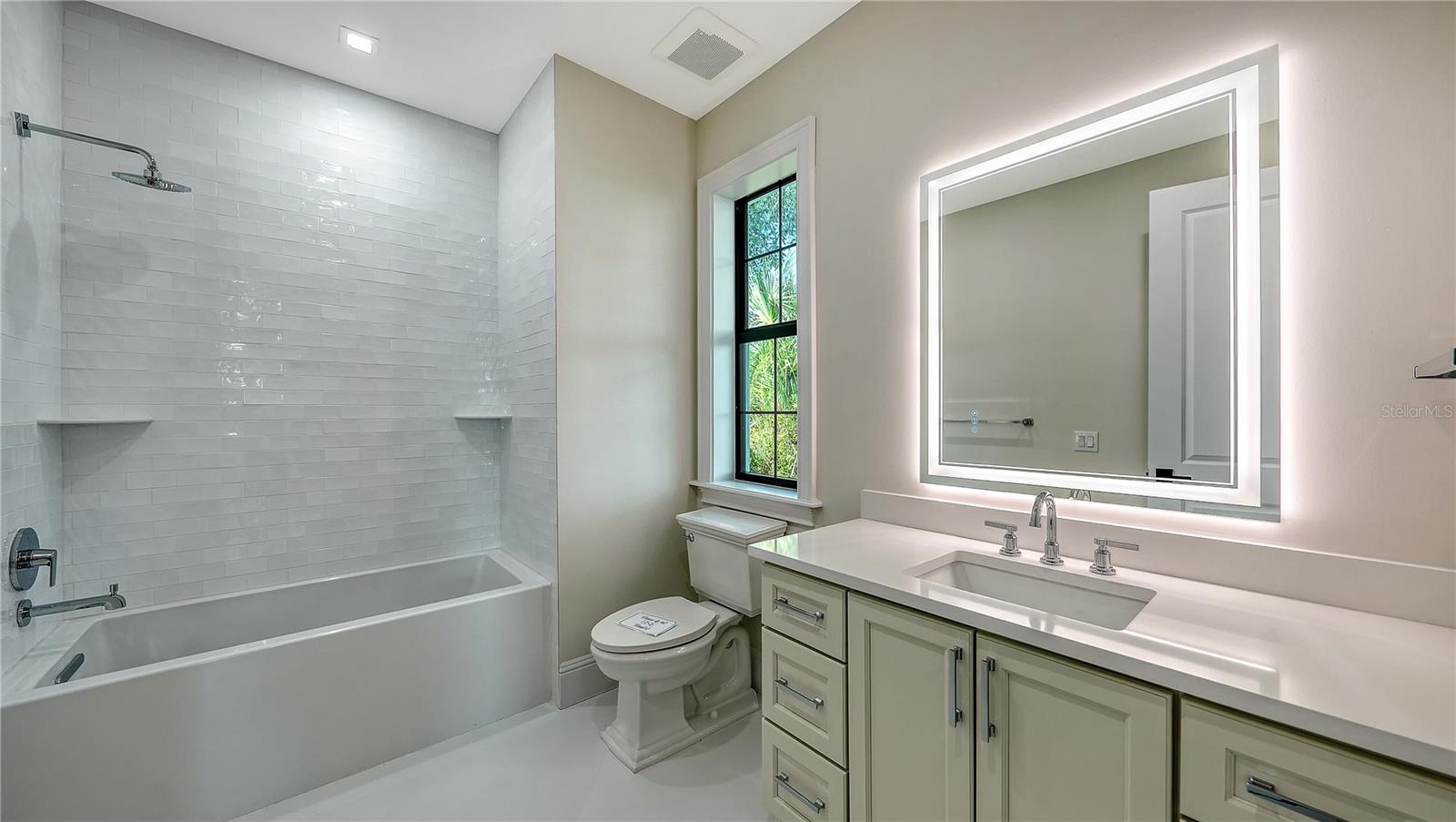 SIESTA BEACH - Residential