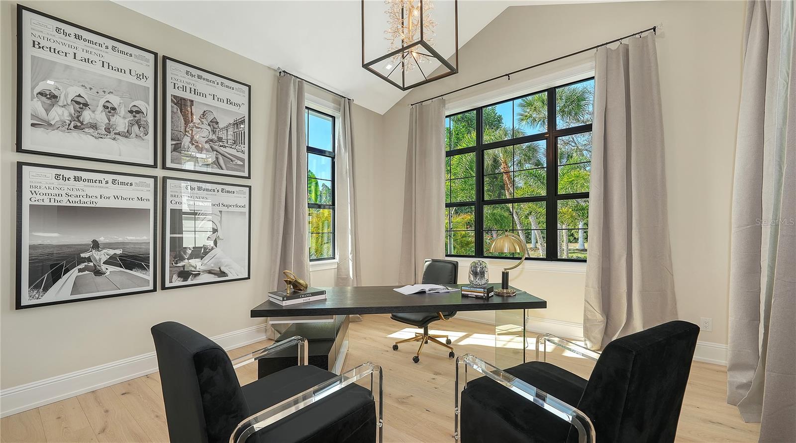 SIESTA BEACH - Residential