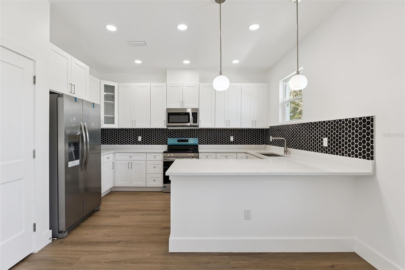 2713 SAN LUIS ROAD